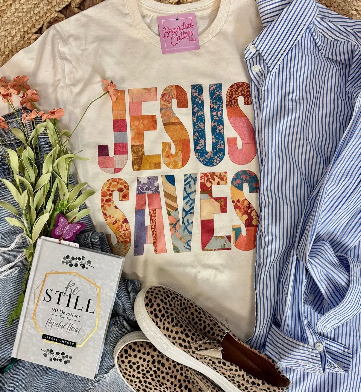 Jesus Saves tee 🩵
