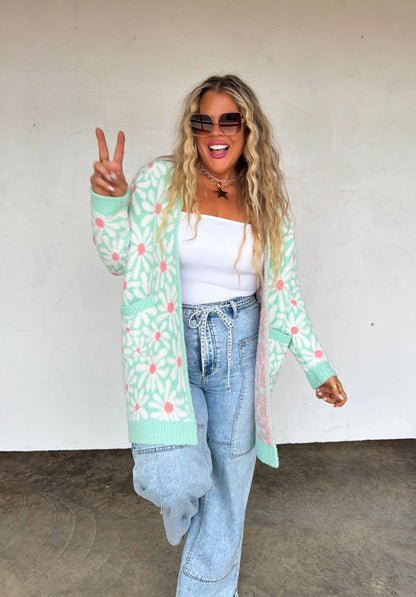 PREORDER Spring Cloud Cardigan Mint Daisy