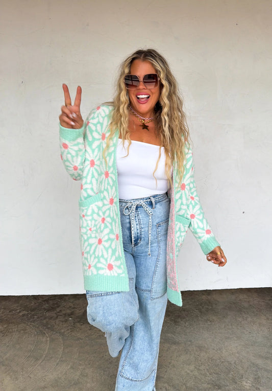 PREORDER Spring Cloud Cardigan Mint Daisy