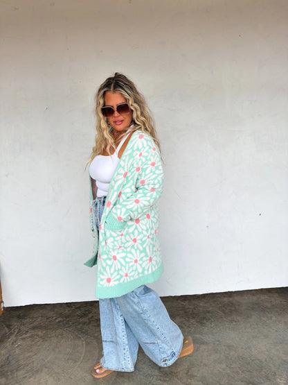 PREORDER Spring Cloud Cardigan Mint Daisy