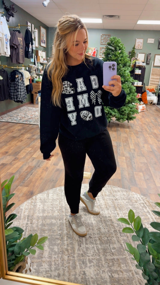 Black game day crew neck