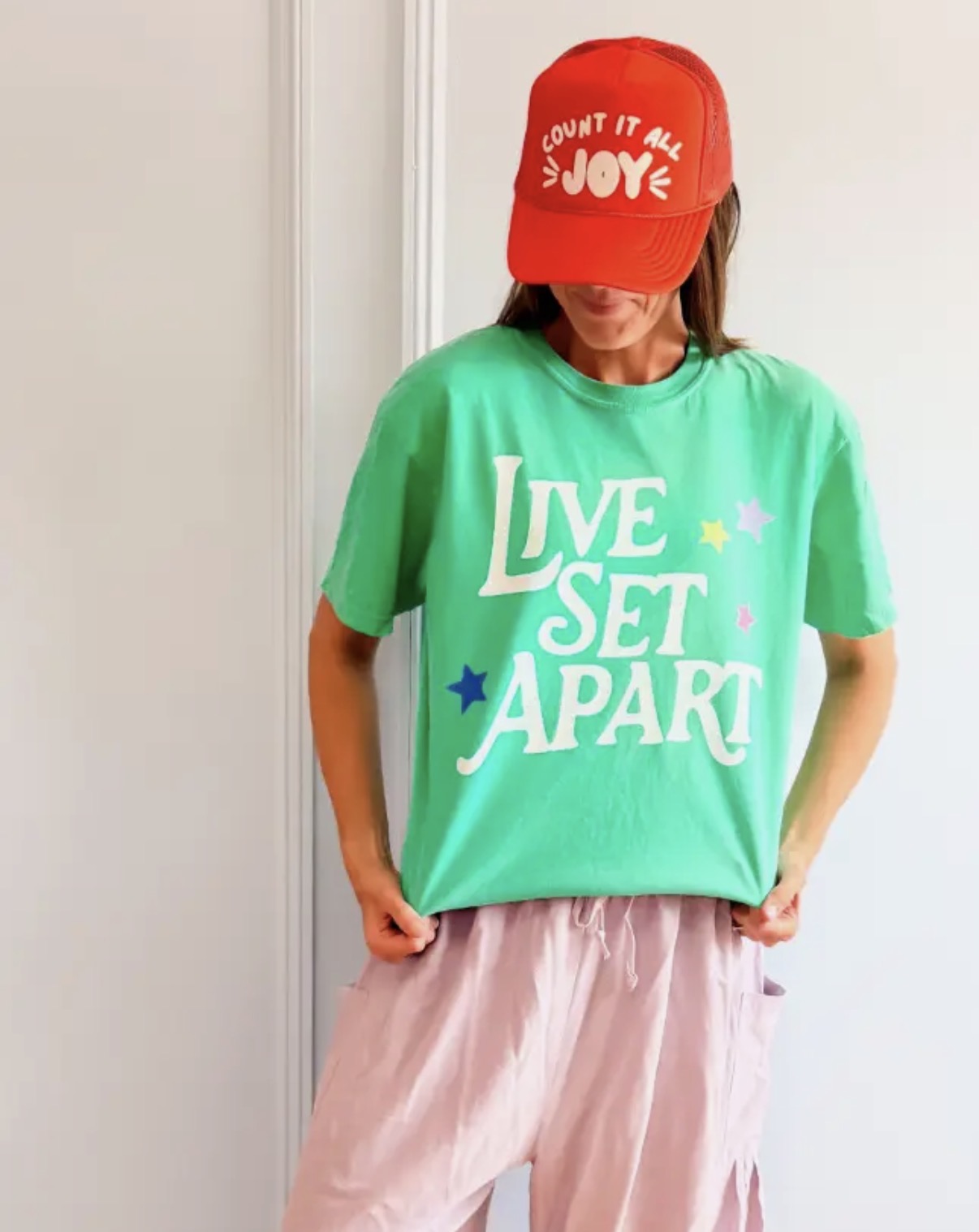 Live set apart tee