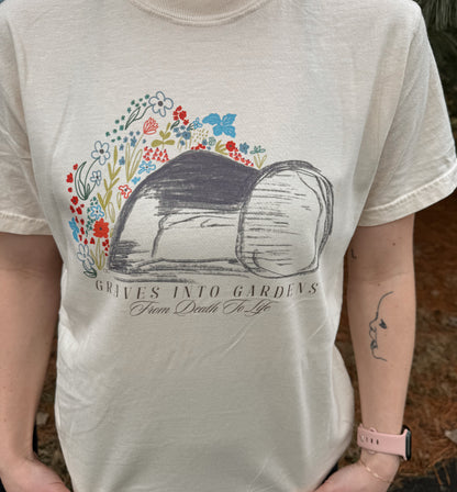 Graves into gardens graphic tee